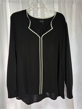 NIC+ZOE Black V-Neck Blouse With White Trim size XL